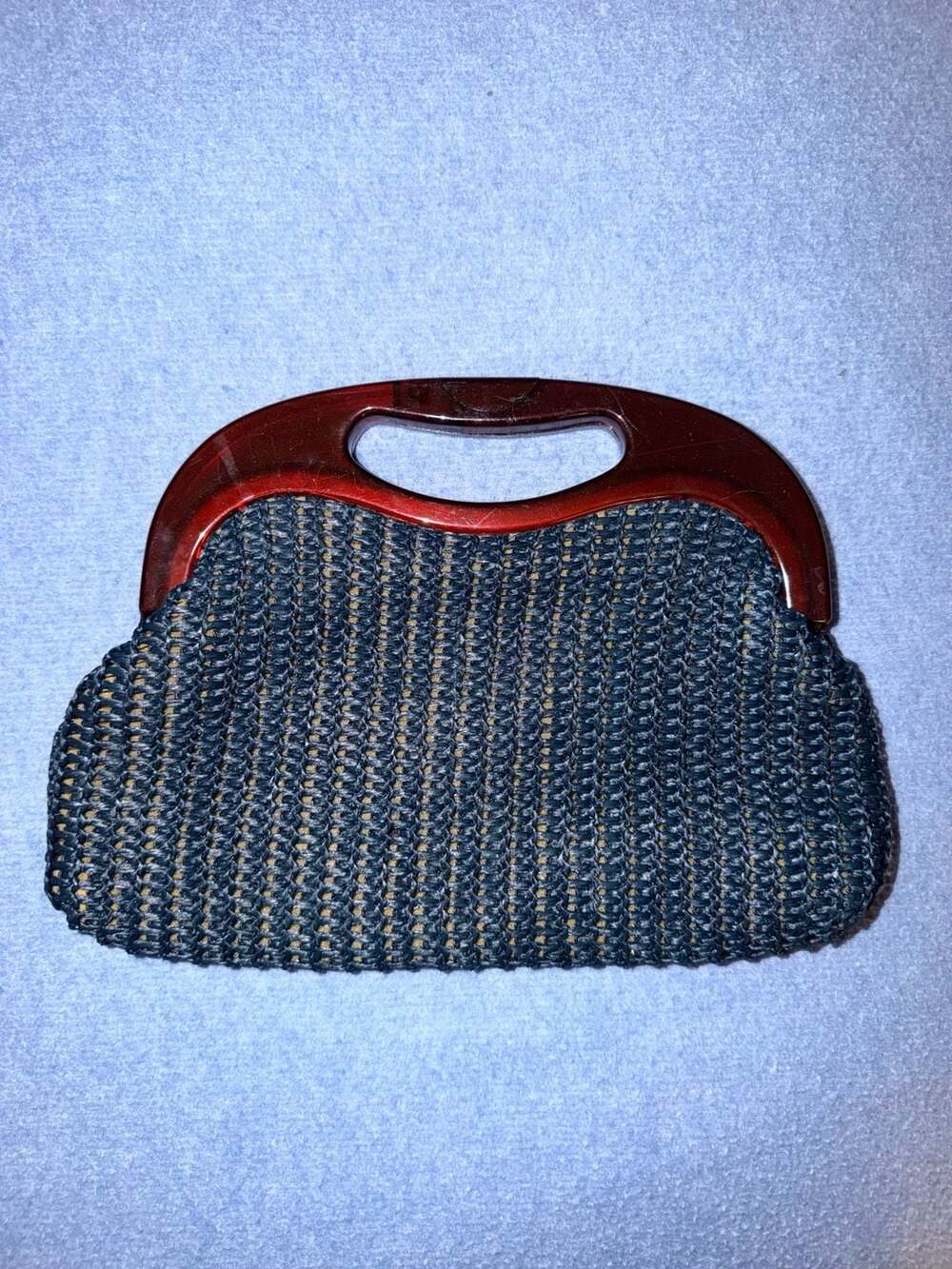 Vintage Crocheted Straw Handbag Tortoise Shell Plastic Handle Blue